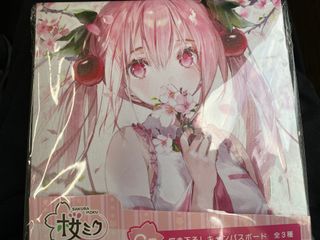 （分類：）位於 。 由 bluessssss 提交（商品編號 1085005733，圖片 1）。簡介： 。