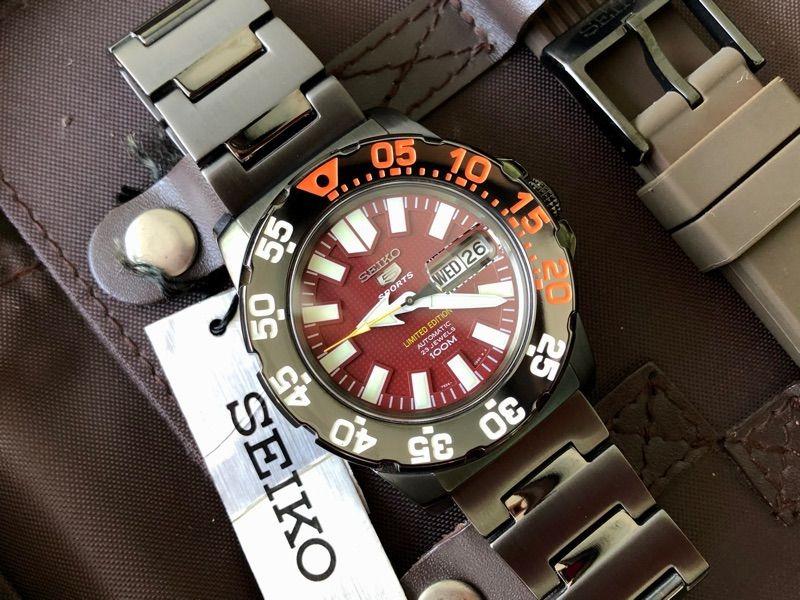 BNIB Seiko​ Mini Monster Thailand Limited Edition Burgundy SNZH49K1 SNZH49K  (1881pcs in the world), Mobile Phones & Gadgets, Wearables & Smart Watches  on Carousell