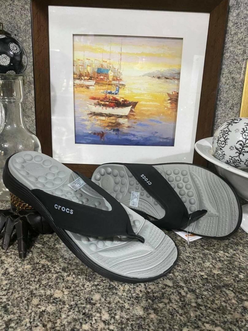 Crocs Reviva flip