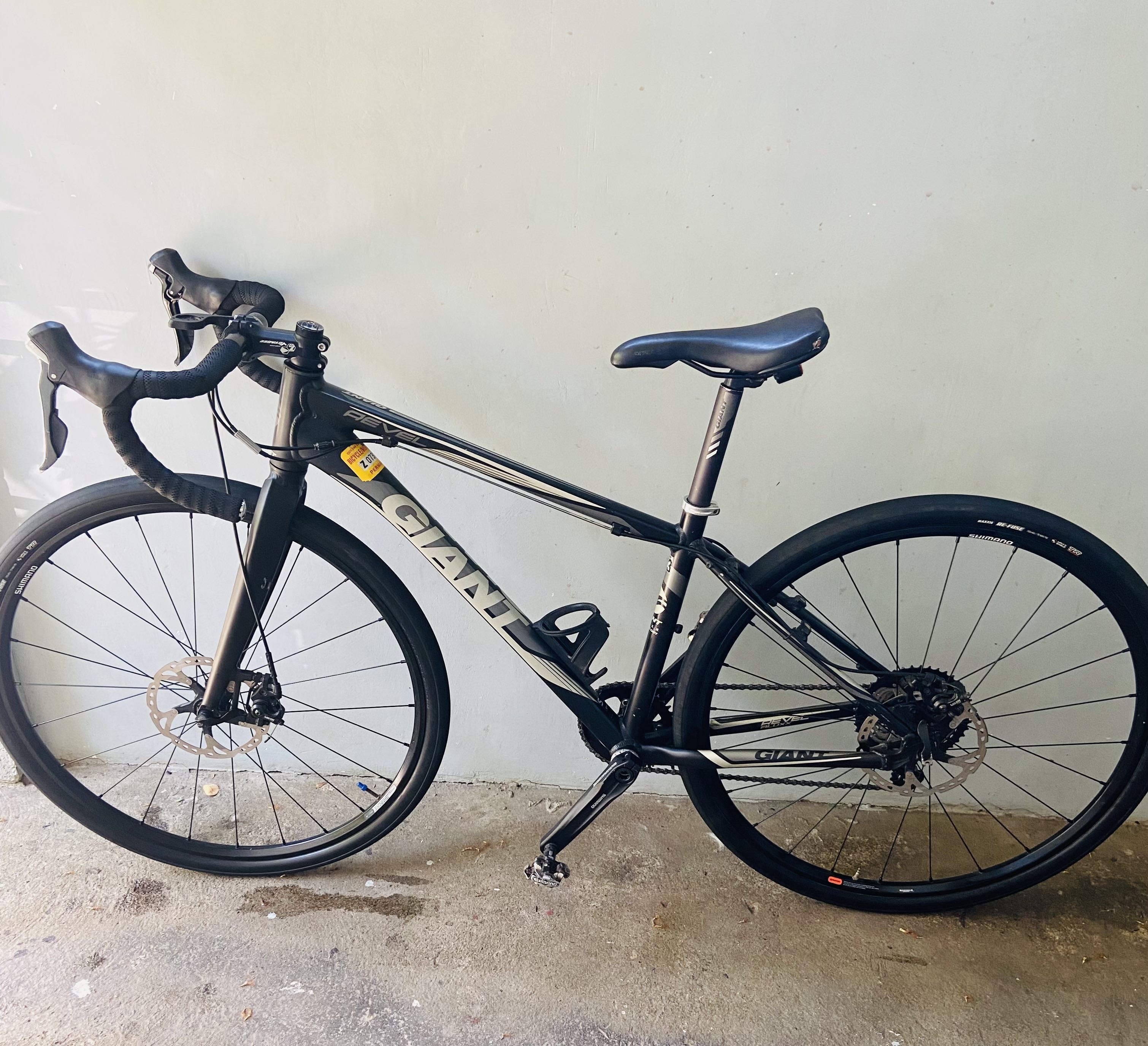 Giant revel online bike for sale