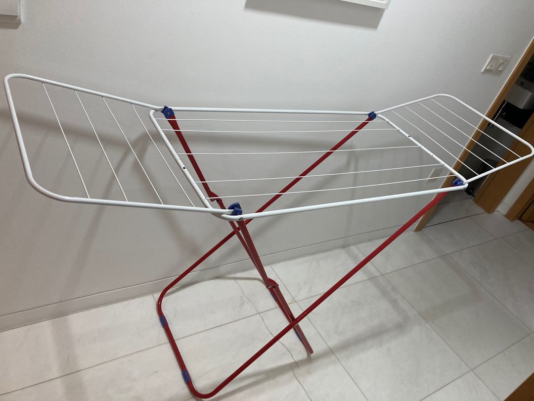 FREE clothes rack pick up River Valley, Furniture & Home Living