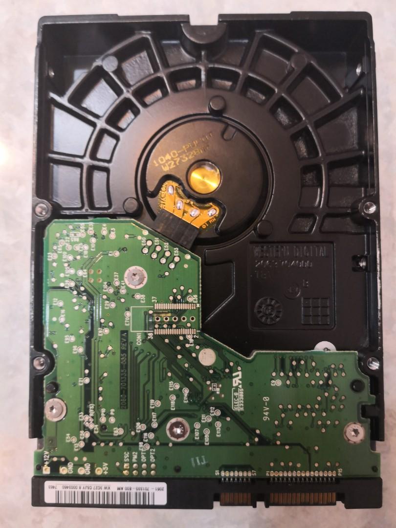 Hard Disk （分類：硬碟及儲存器）位於 Hong Kong。 由 panda814 提交（商品編號 1068320694，圖片 2）。簡介： Seagate 250Gb，SATA WD 80Gb，SATA 100％運作正常，絕無bad sector，如有包退貨，原銀奉還，2個硬碟共售$60。。