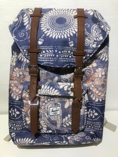 (Category: ) located in . Submitted by findhercloset (Listing ID 1085074388, Image 1). Description: .