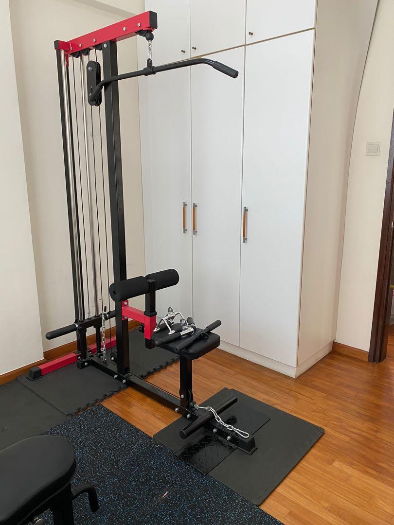 Home gym bench pulley system free weights