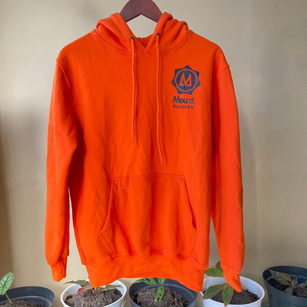 HOODIE Hu0026M MOUNT RAINIER price : 155k Condition : BRAND NEW ! Ready : S M L  XL For more info dm / whatsapp ( 089661956522 ), Fesyen Pria, Pakaian ,  Baju Luaran di Carousell