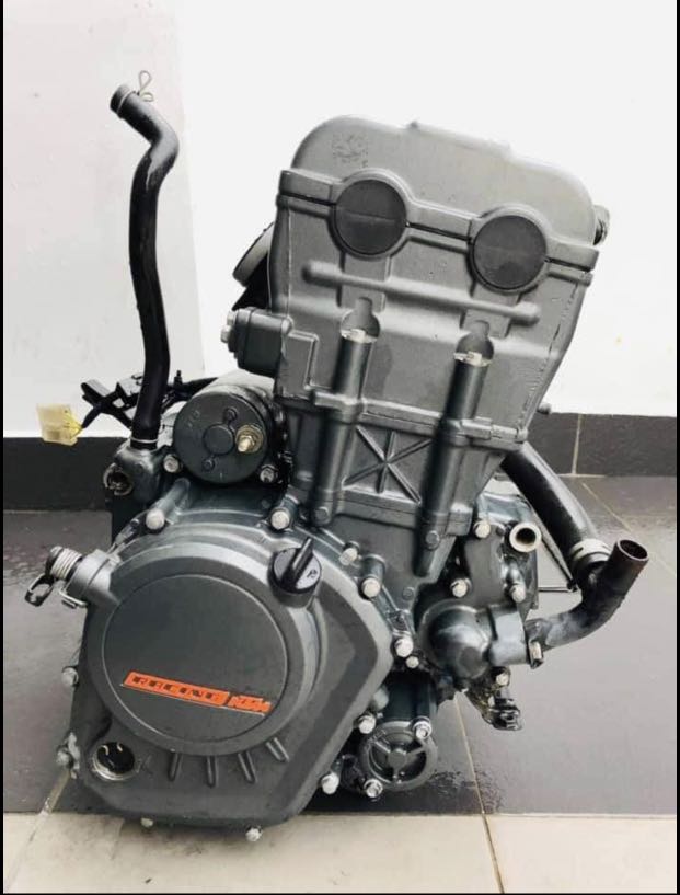 Ktm duke 200 ENGINE Auto Accessories on Carousell