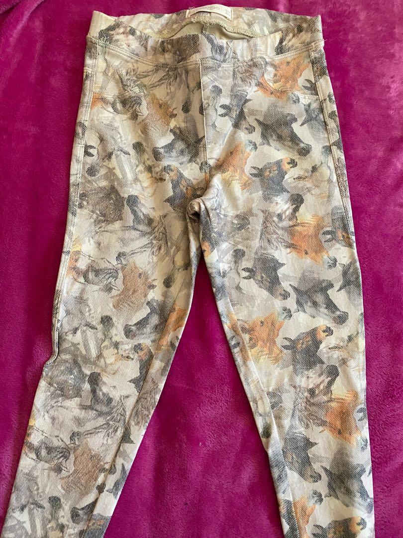 mango stretch floral jeans sz 9/10 (Category: Babies & Kids Fashion) located in Pasig City. Submitted by aaann30 (Listing ID 1085068003, Image 1). Description: best for 8-11 yo.