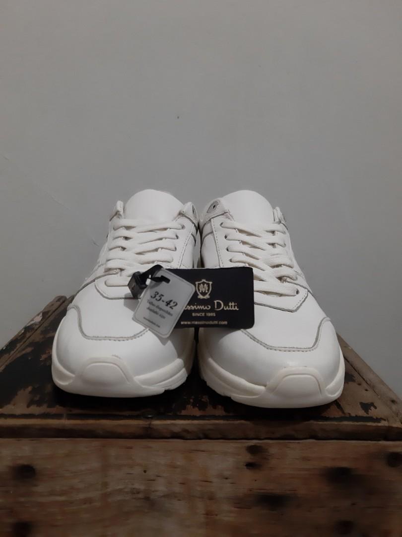 casual women's sneakers 2021
