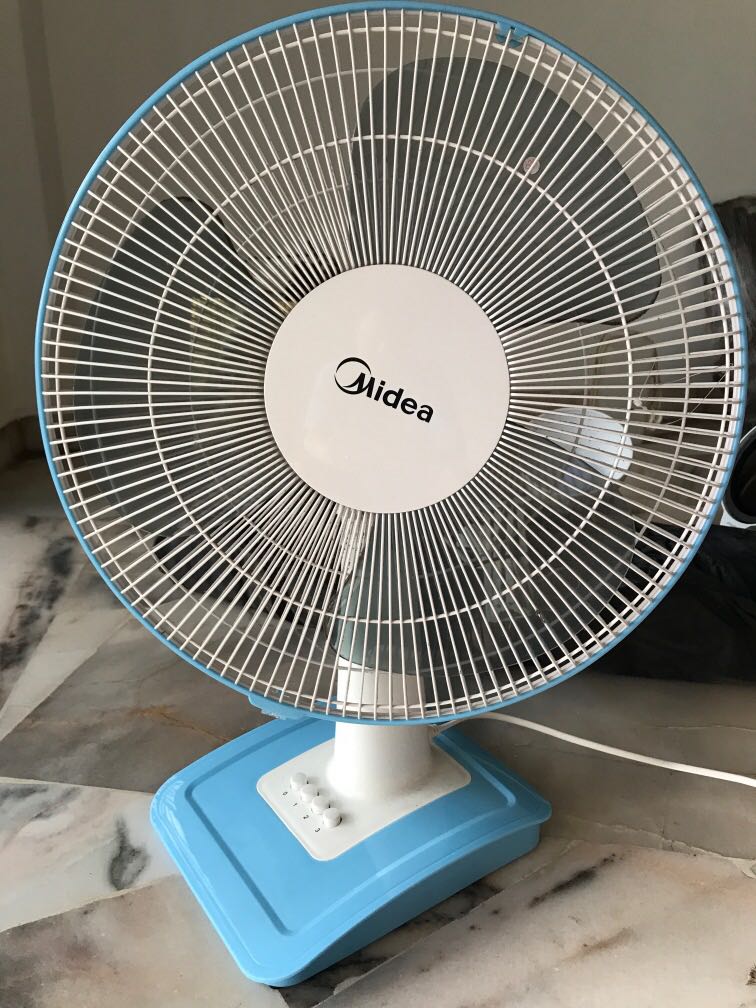 Midea Table Fan Home Furniture Furniture On Carousell
