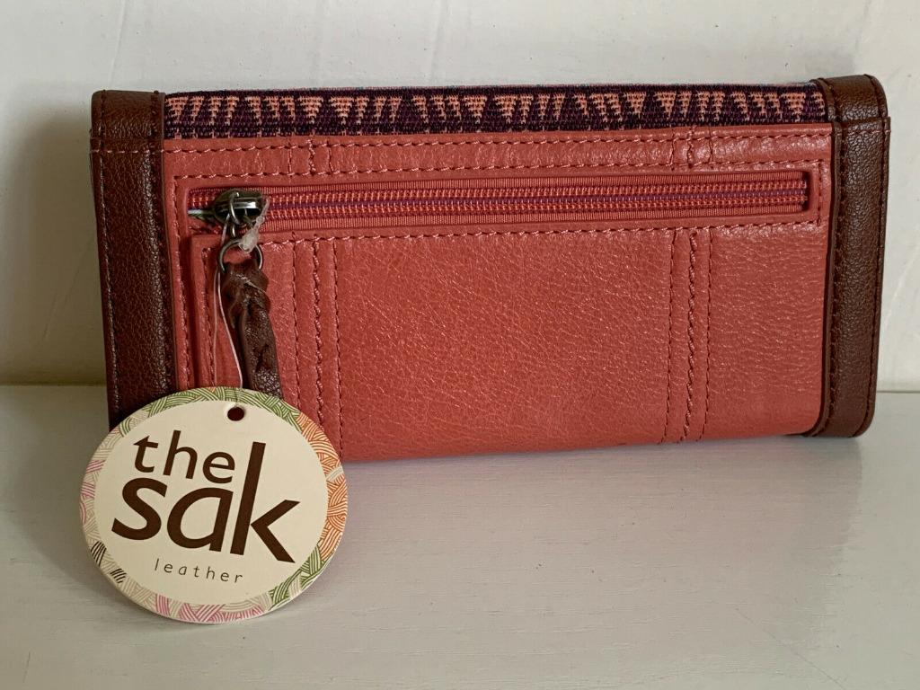 THE SAK IRIS GUAVA PATCH FLAP CONTINENTAL LEATHER CLUTCH WALLET 68 SALE