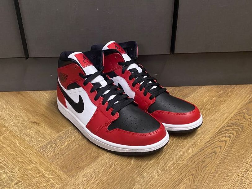 Air jordan 1 mid chicago black toe courir top