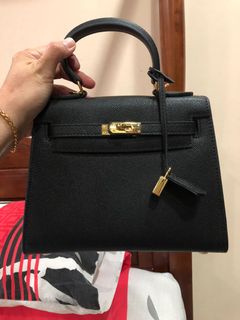 (Category: ) located in . Submitted by mypreluvcloset (Listing ID 1085084628, Image 1). Description: .