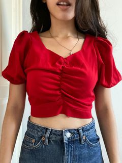 (Category: ) located in . Submitted by clothesobsessed (Listing ID 1084961443, Image 1). Description: .