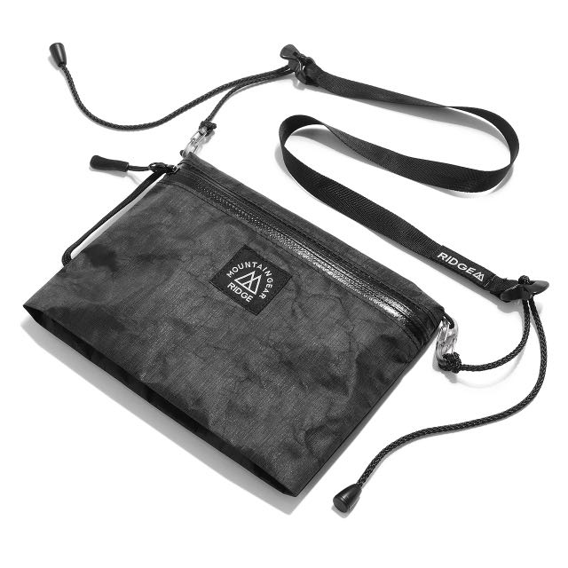 Ridge Mountain Gear Travel Pouch Plus DCF Hybrid 連shoulder strap tough非山と道,  興趣及遊戲, 旅行, 旅遊- 旅行必需品及用品- Carousell