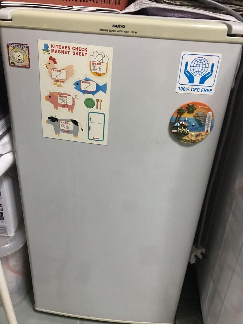 sanyo fridge