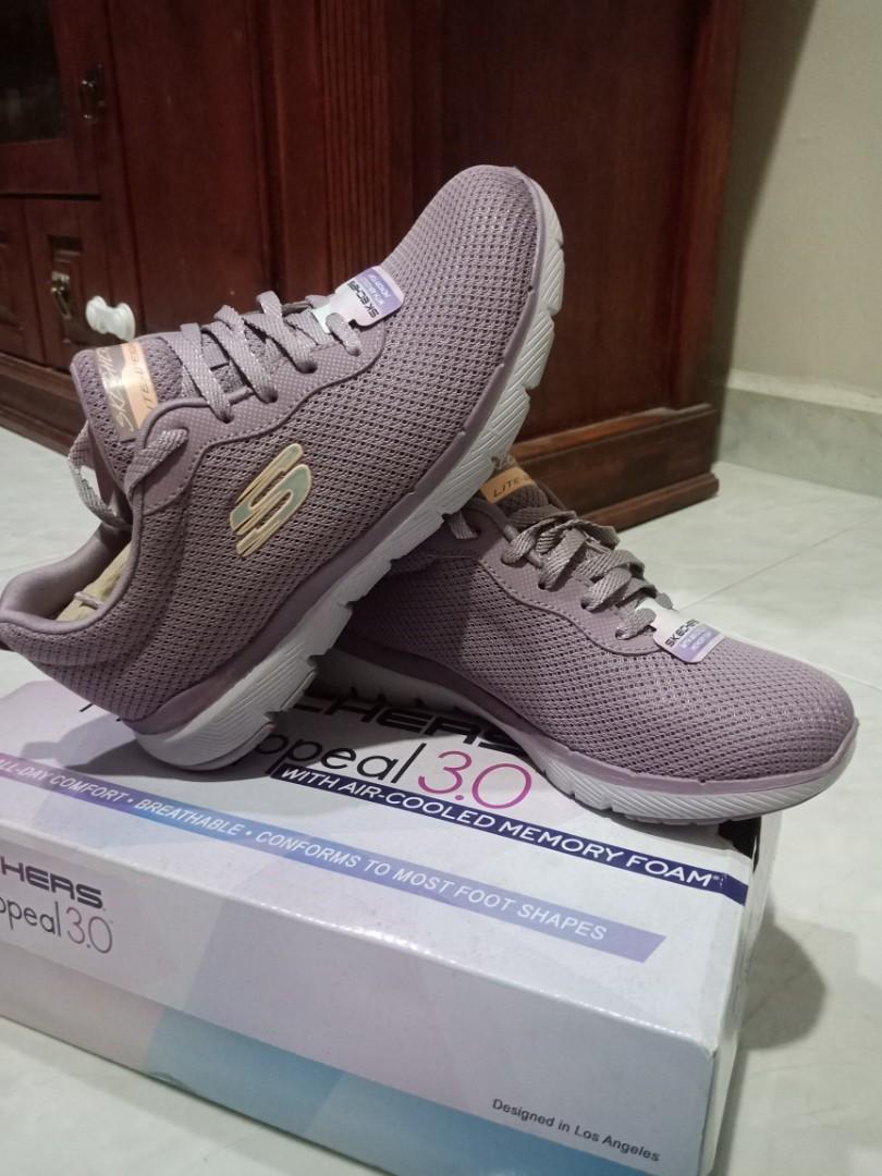 Skechers flex hotsell appeal 1.0