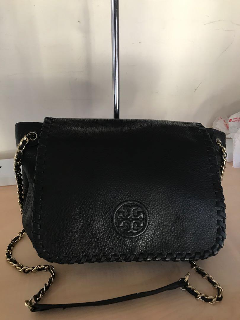 Tory burch chain sling bag, Luxury, Bags & Wallets on Carousell