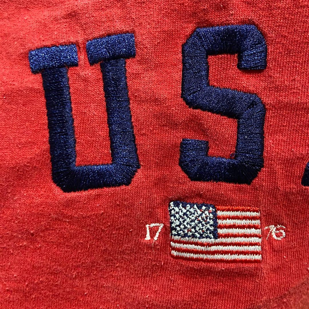 USA Tee (Category: Tshirts & Polo Shirts ) located in Paranaque City. Submitted by _thebasement (Listing ID 1085033620, Image 2). Description: -no size on tag but best fit M -minor stains at the front (see photo).