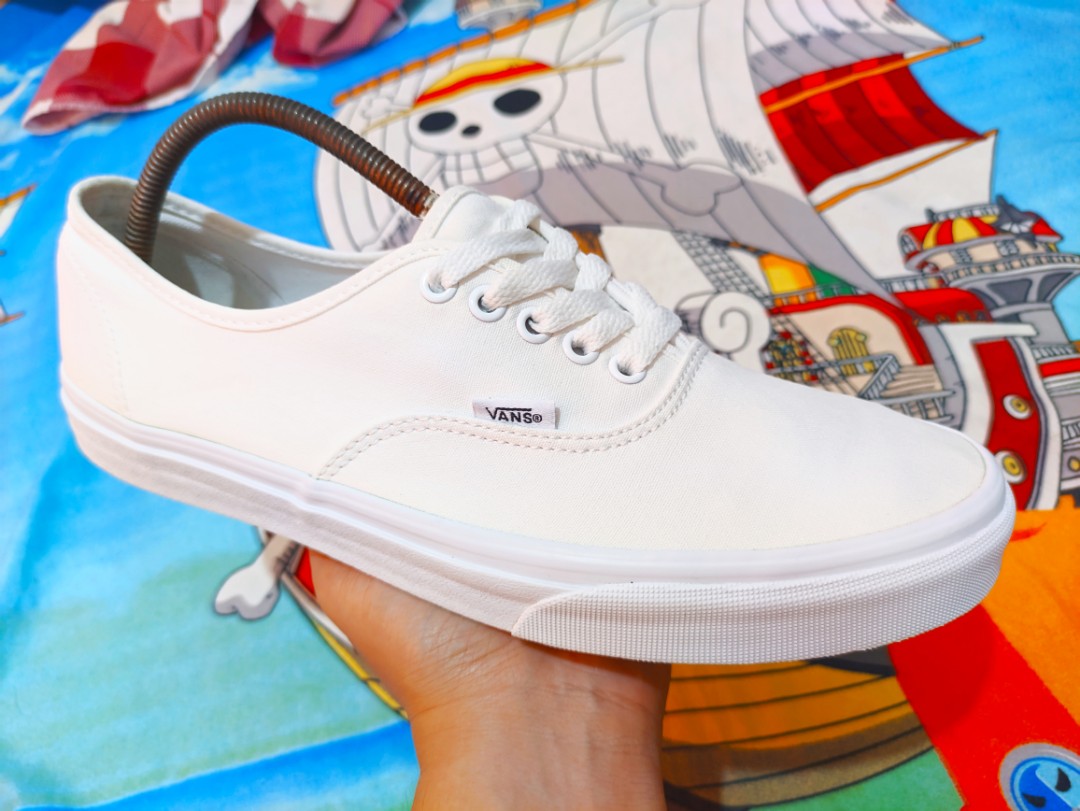 vans authentic broken white