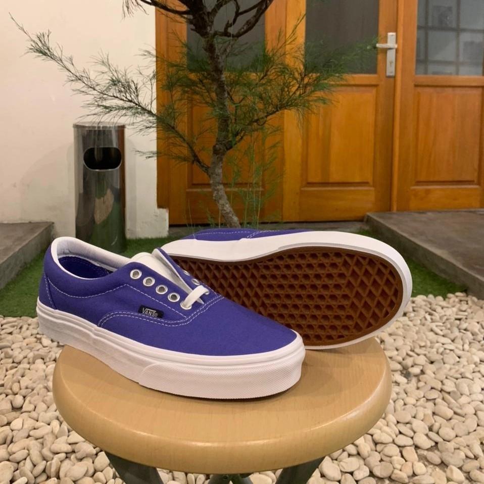 Royal blue store vans era