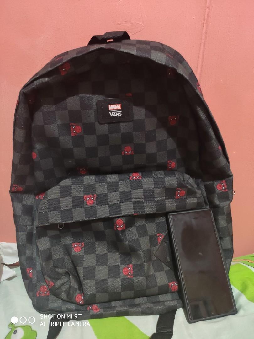 Vans outlet backpack spiderman