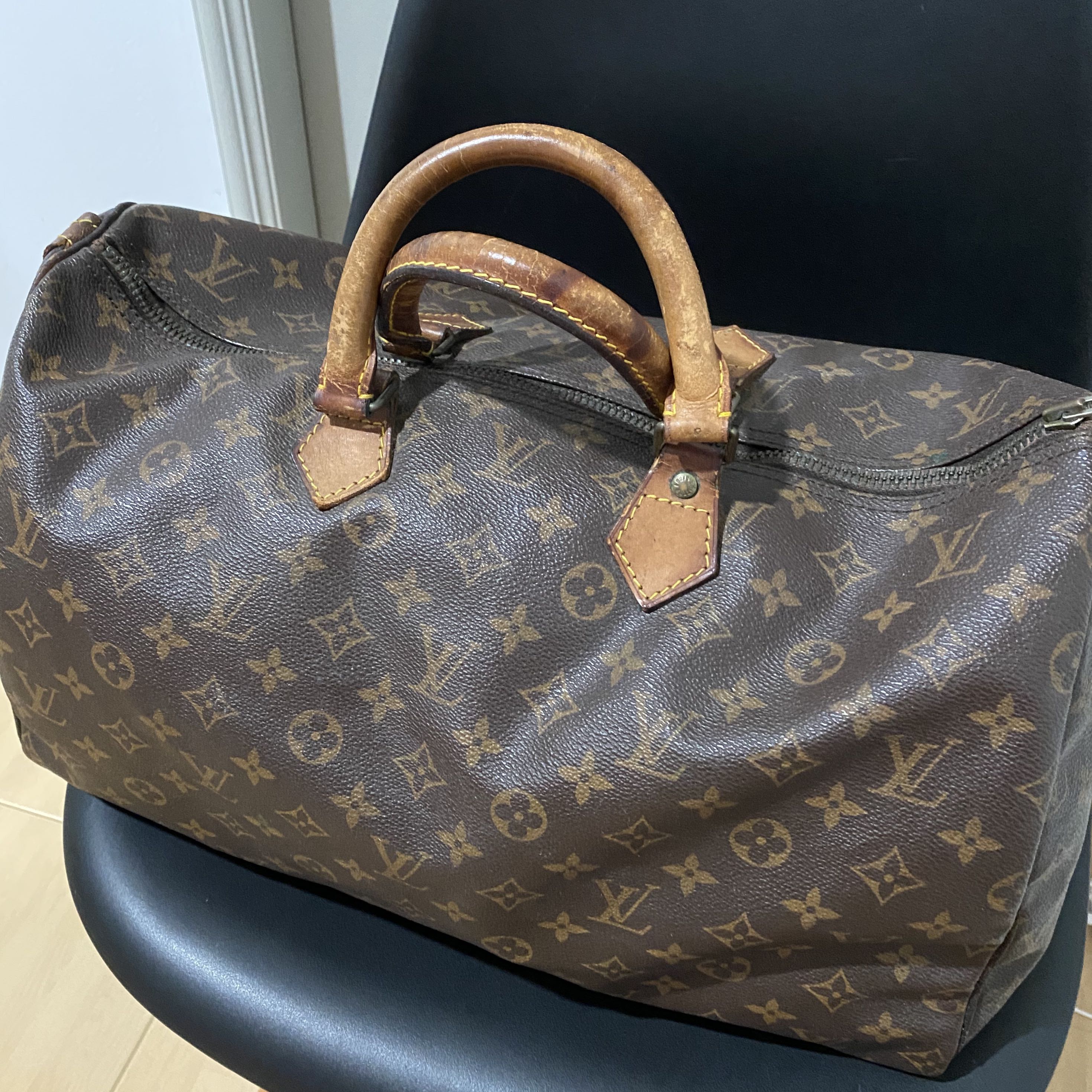 lv speedy bandouliere 30, Women's Fashion, Bags & Wallets, Purses & Pouches  on Carousell