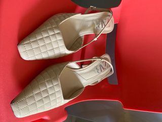 (Category: ) located in . Submitted by branded_onsaleph (Listing ID 1085063688, Image 1). Description: .