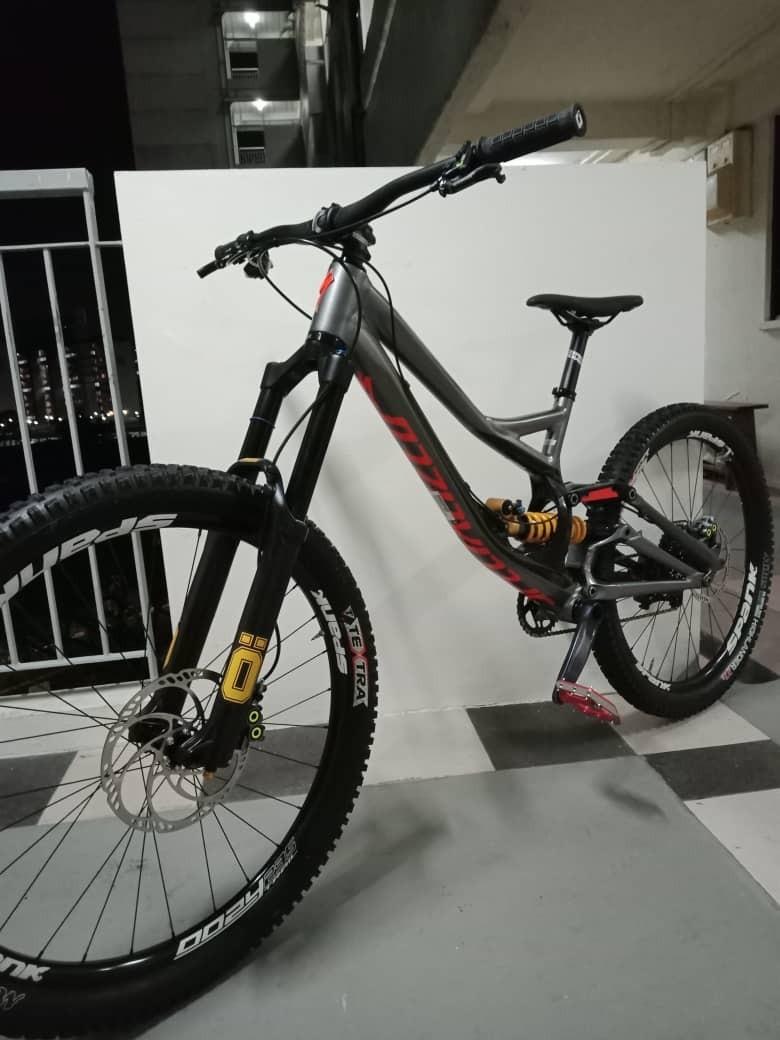 27.5er specialized demo 8 MTB Sports Equipment Bicycles Parts