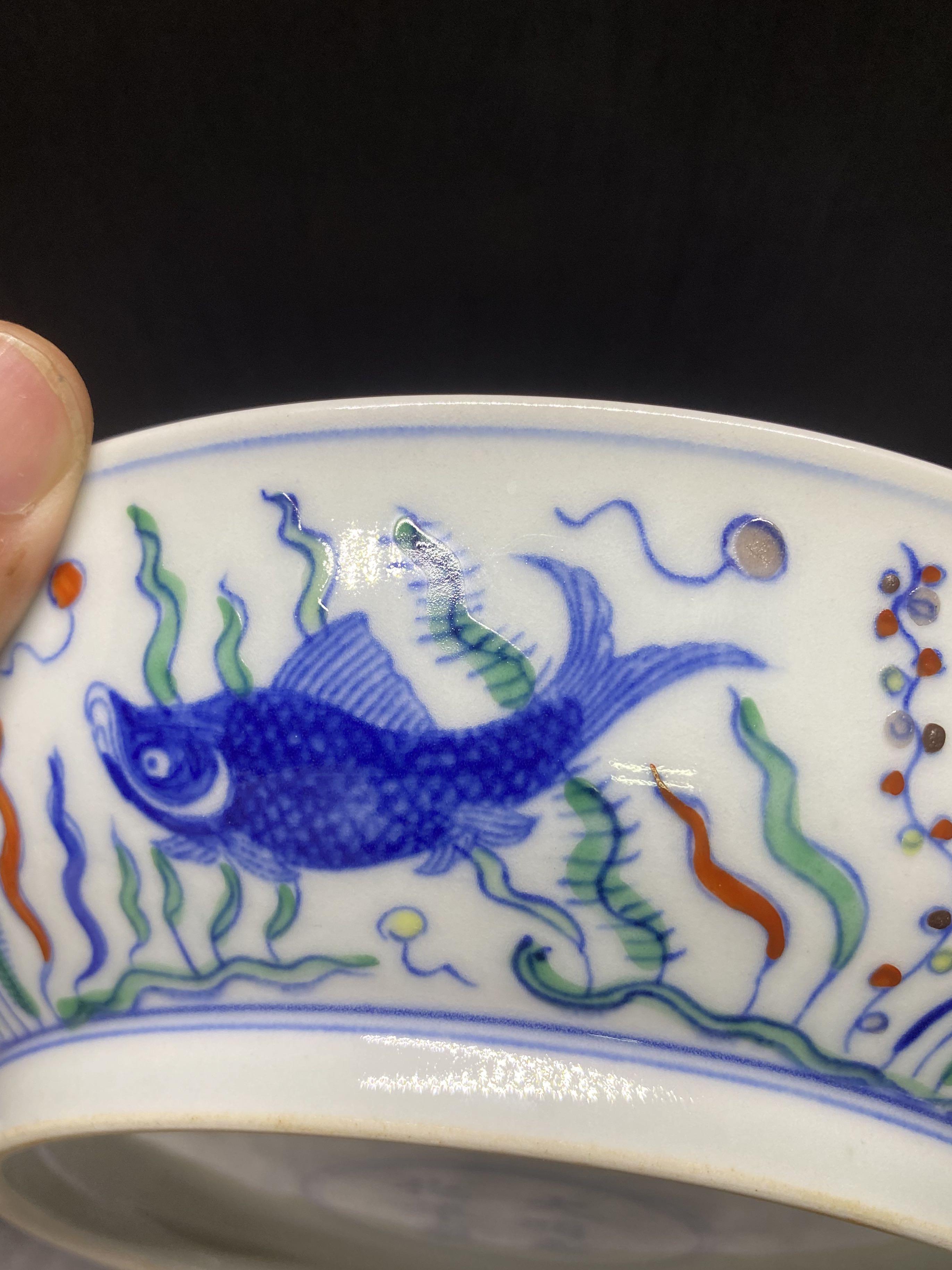 明代成化年手絵祭藍斗彩魚藻紋磁皿-