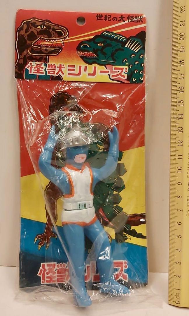 全新未開封懷舊70年代銀面飛俠15 Cm 日本海賊版膠品 玩具 遊戲類 玩具 Carousell