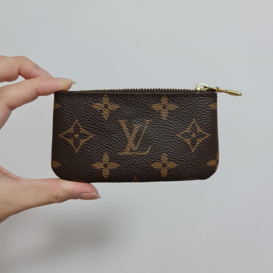 Authentic Louis Vuitton LV Key Cles Pouch in Monogram Canvas, Luxury ...
