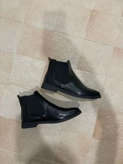 (Category: ) located in . Submitted by shopwithemmy (Listing ID 1086827605, Image 1). Description: .