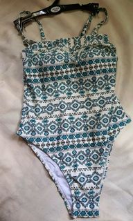 (Category: ) located in . Submitted by pinkgem16 (Listing ID 1062864411, Image 1). Description: .
