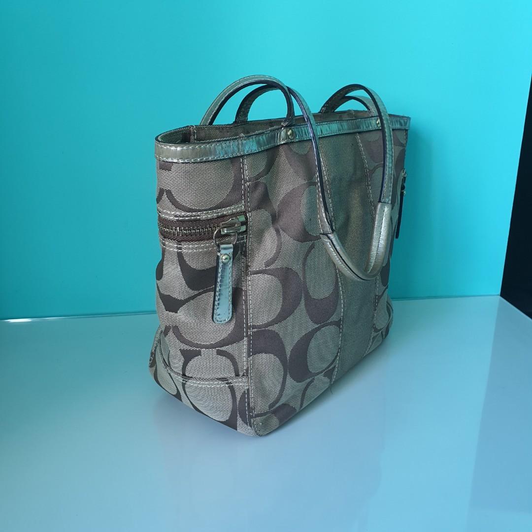 Coach handbag, Women's Fashion, Bags & Wallets, Handbags on Carousell