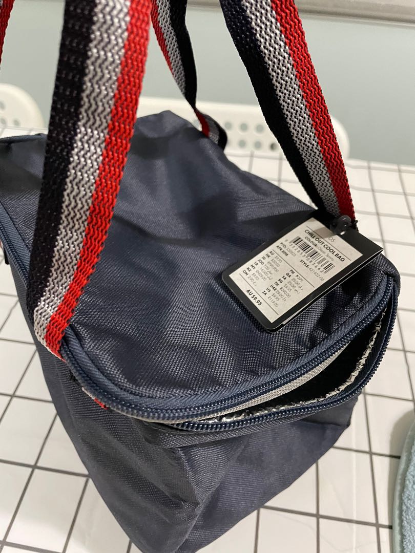 Cotton on cooler bag top