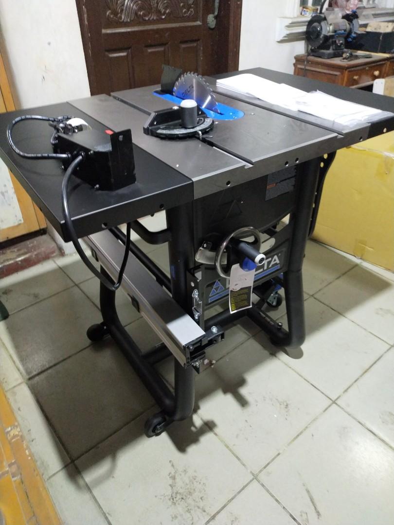 Delta 365000 t2 10 inch contractor table saw, Furniture & Home Living