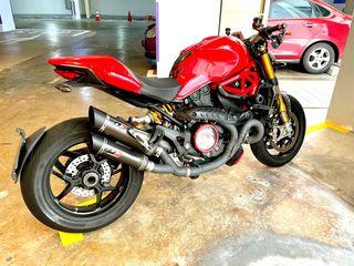Ducati Monster 1200S  (9/2014) - Great Condition and lots of accessories