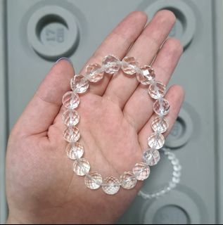 (Category: ) located in . Submitted by beblossomcrystal (Listing ID 1086839925, Image 1). Description: .