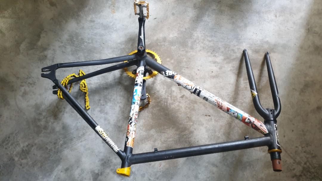 Fixie Frame and Fork Aluminum Sports Equipment Bicycles Parts Bicycles on Carousell