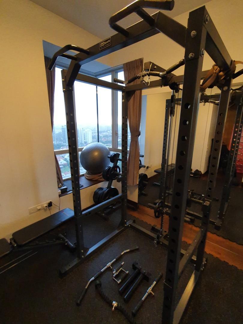 Heavy Power Rack with Lat Pulley Tower, Sports Equipment, Exercise ...