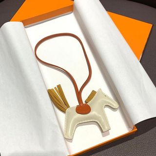 （分類：）位於 。 由 agent_deluxe 提交（商品編號 1086864003，圖片 1）。簡介： 。