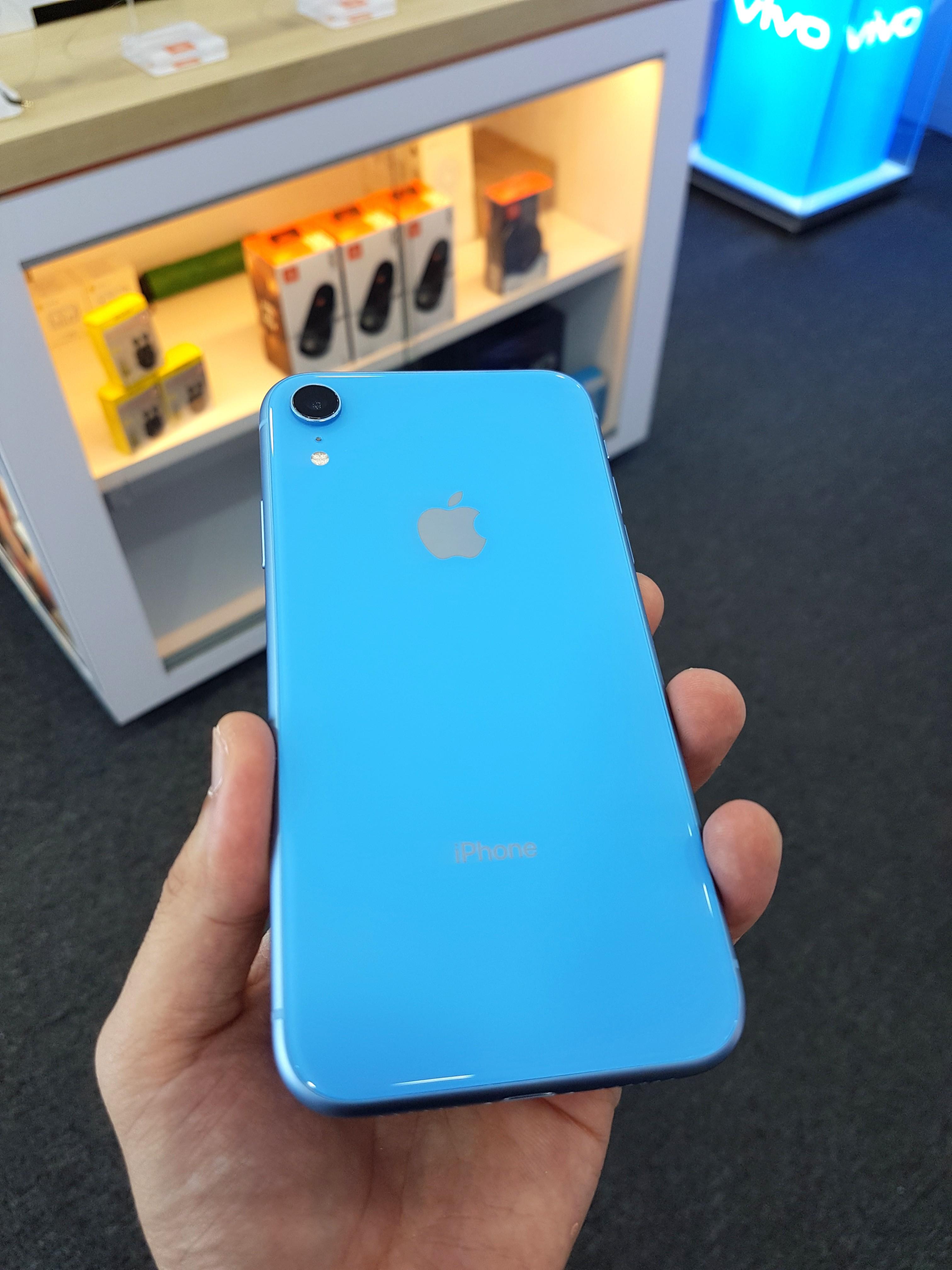 Iphone Xr Blue 64gb Mobile Phones Gadgets Mobile Phones Iphone Iphone Others On Carousell Iphone Xr Blue 64gb Mobile Phones Gadgets Mobile Phones Iphone Iphone Others On Carousell