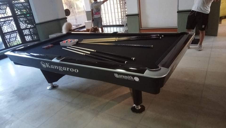 KANGAROO BILLIARD TABLE COMPLETE SET, Sports Equipment, Sports & Games