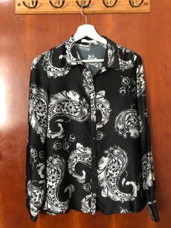 (Category: ) located in . Submitted by sprklingd.closet (Listing ID 1086710896, Image 1). Description: .