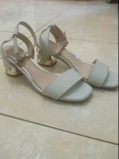 (Kategori: ) berada di . Dikirim oleh resy93 (ID iklan 1086718283, Gambar 1). Deskripsi: .