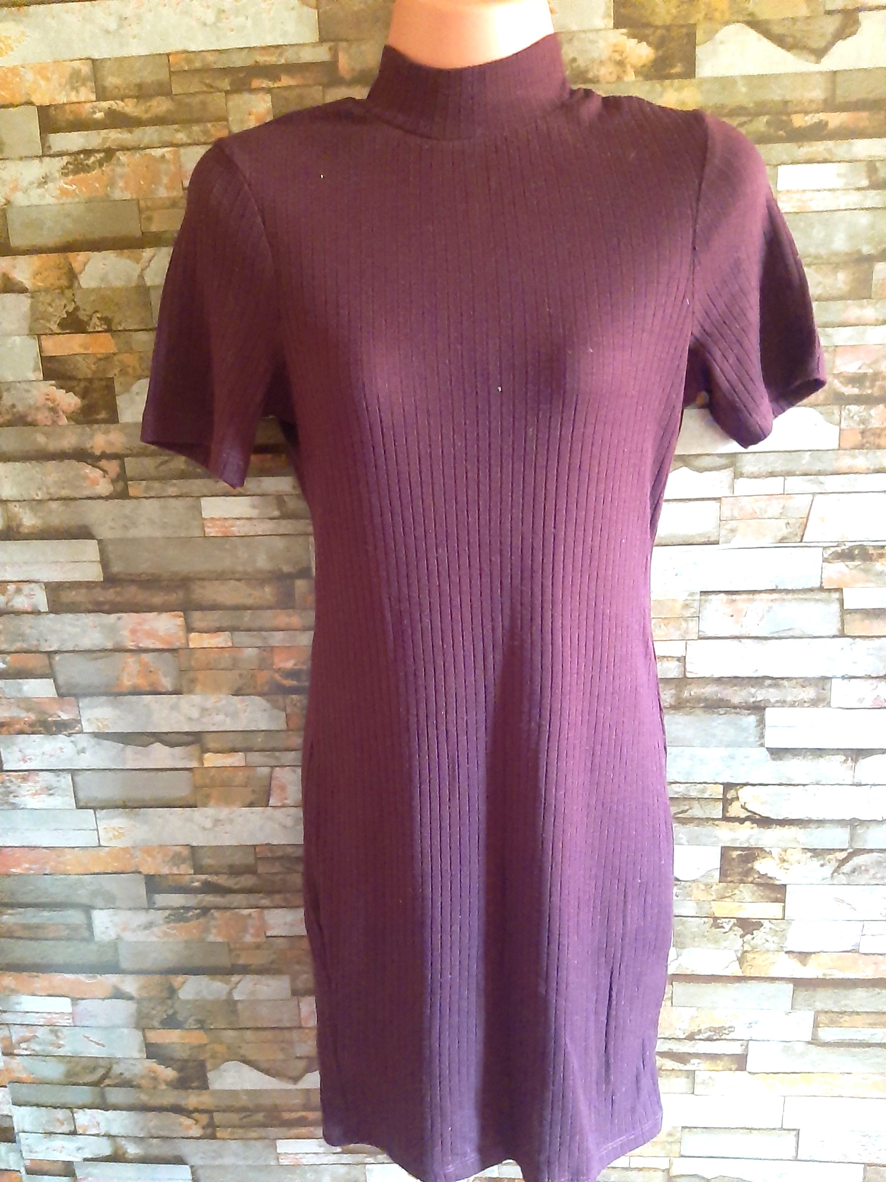 Cotton on Maroon turtle neck dress (Category: Dresses) located in Taguig. Submitted by dengmrl (Listing ID 1086752774, Image 1). Description: Item is in good condition, no flaws..