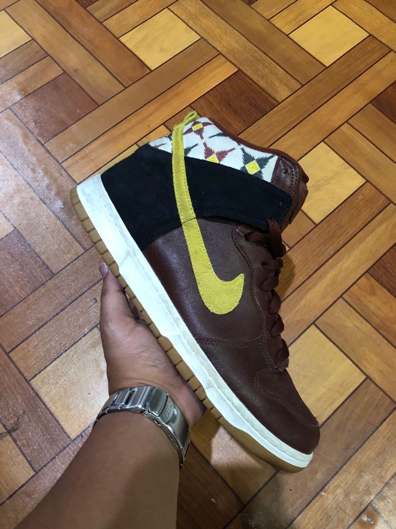 Maroon aztec nikes outlet