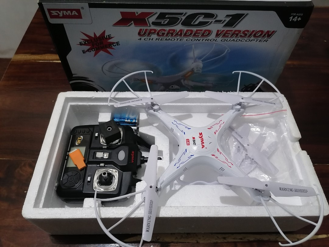 RUSH Syma X5C 1 Quadcopter Drone with Camera