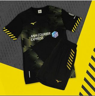 (Category: ) located in . Submitted by ryudben_sports_singapore (Listing ID 1086841681, Image 1). Description: .