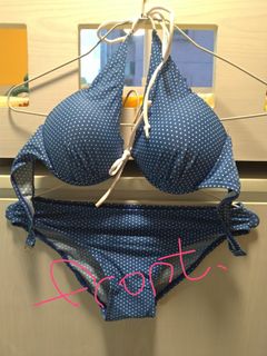 （分類：）位於 。 由 phoebesty 提交（商品編號 1086822642，圖片 1）。簡介： 。